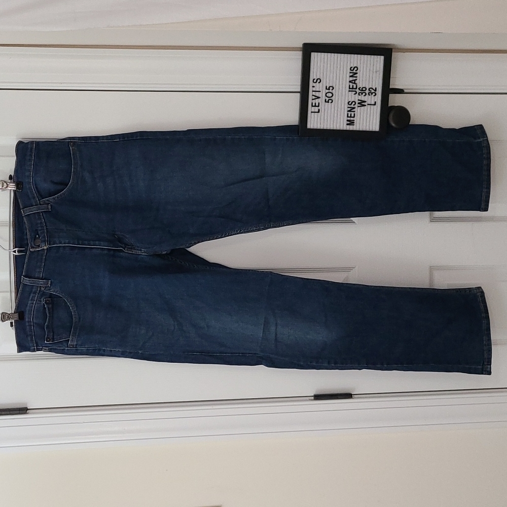LEVI'S 505 Jeans Mens 36X32 Straight fit Medium wash